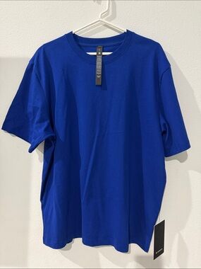 lululemon athletica Men's Crew Tee in Royal Blue